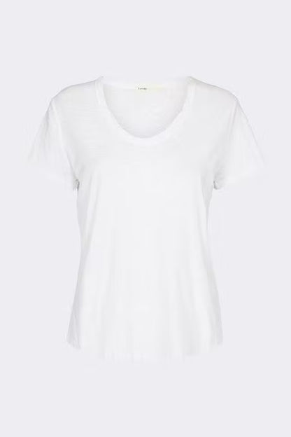 LR-Any 2 White Levete Room