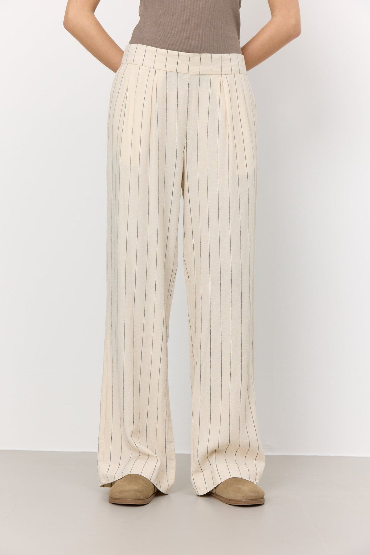 LR-Guddi 1 Pants Cream Levete Room