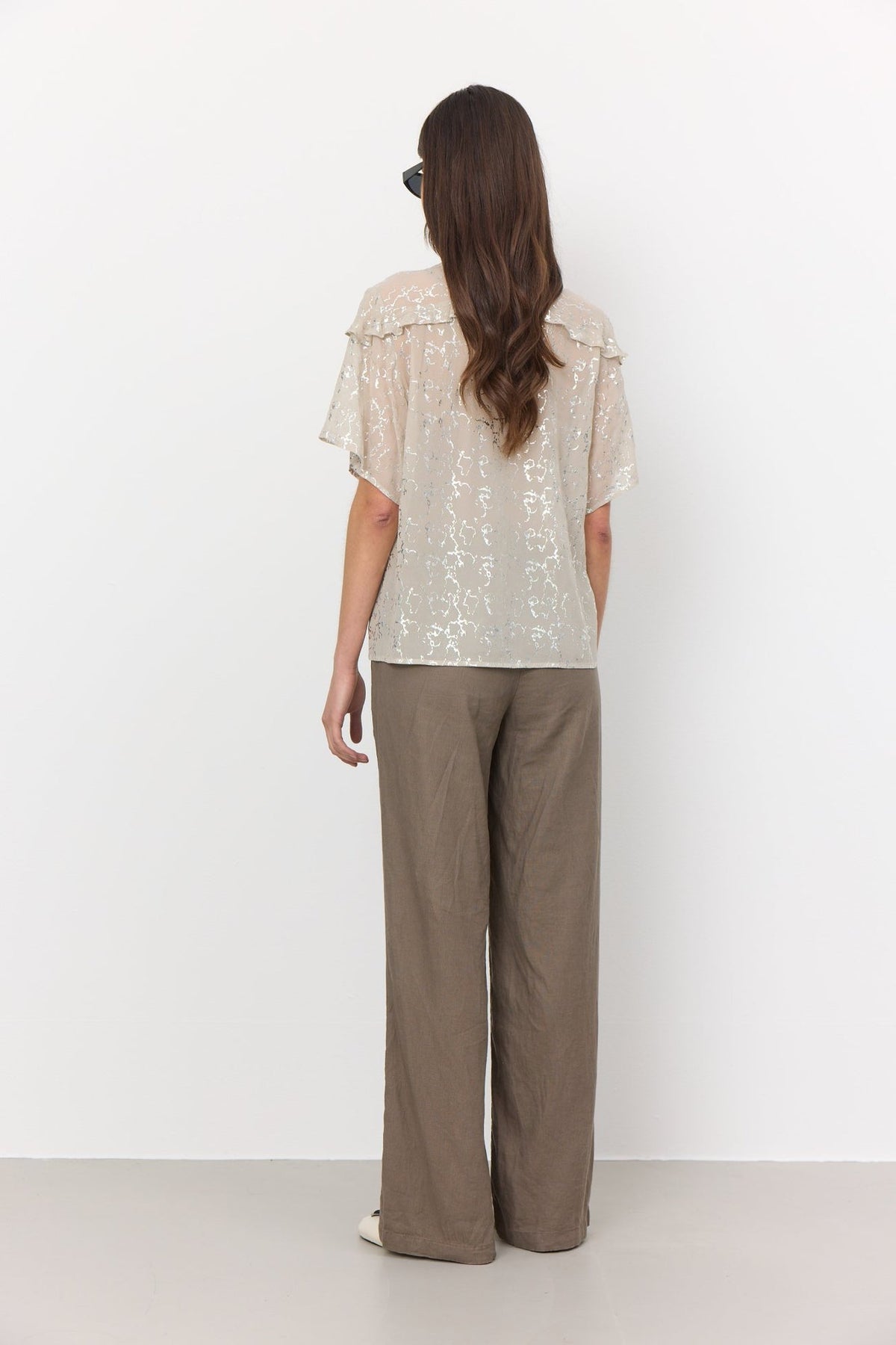 LR-Galaxy 2 Blouse Sand Levete Room