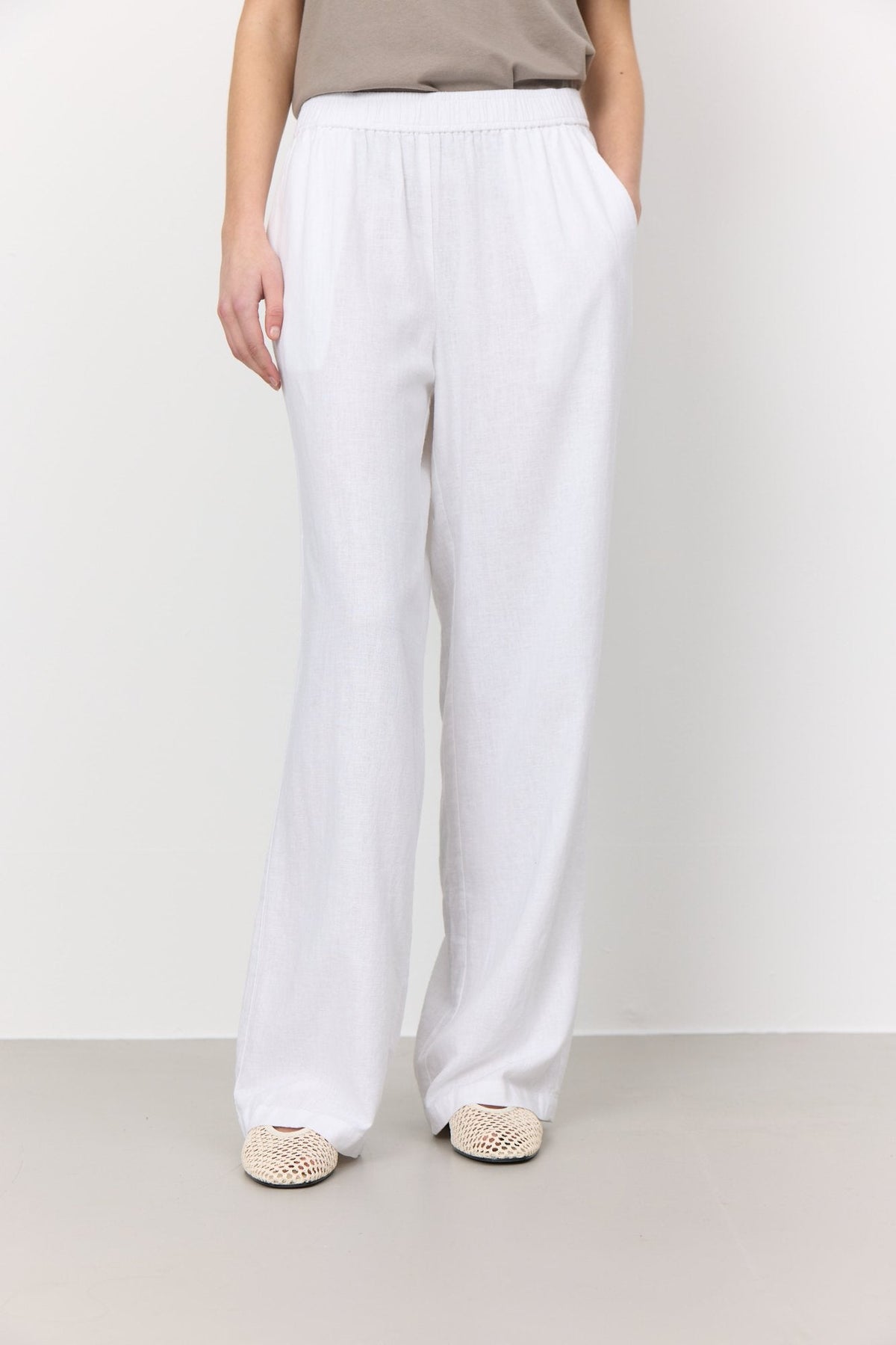 LR-Naja 7 Pants White Levete Room