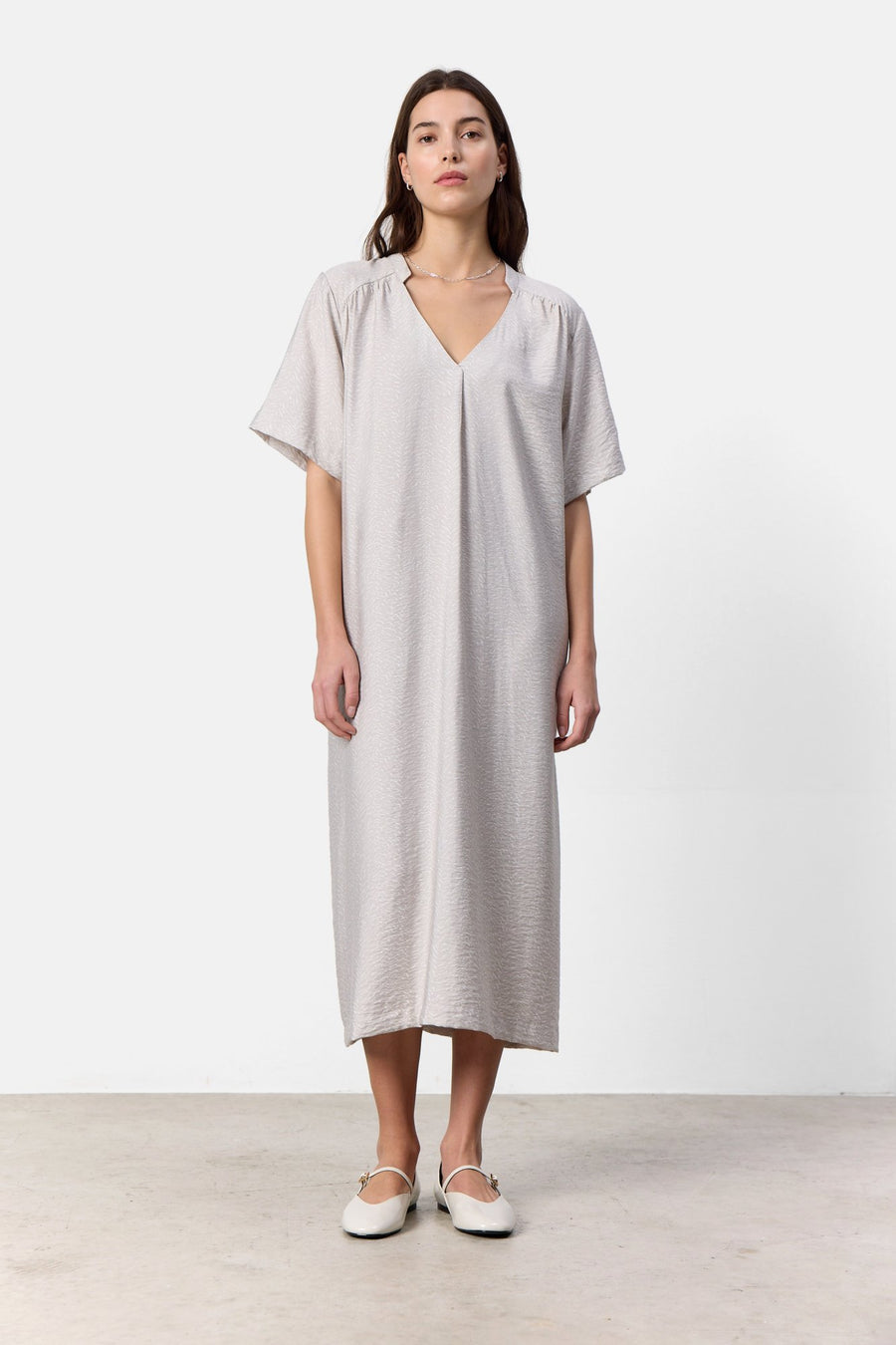 LR-Hannia 2 Dress Cream Levete Room