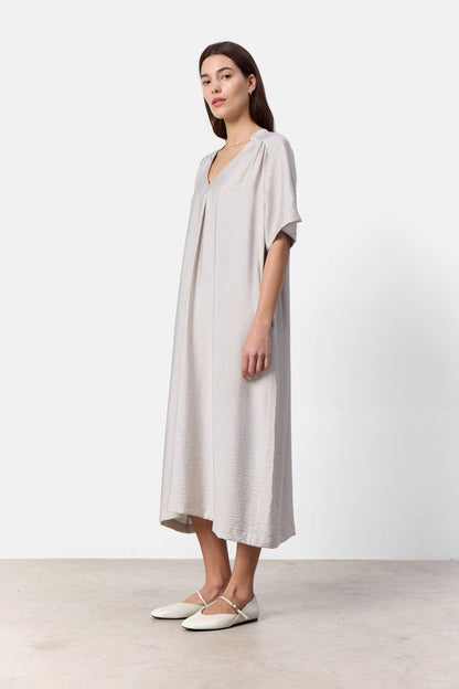 LR-Hannia 2 Dress Cream Levete Room