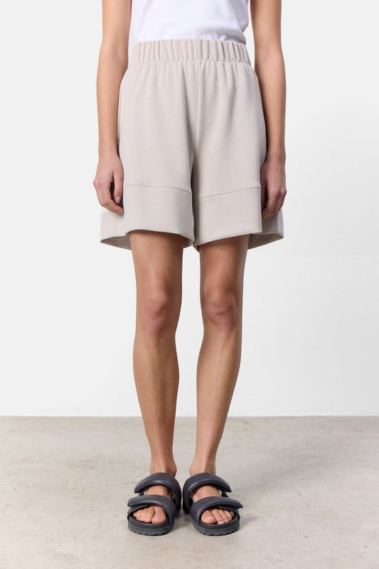 LR-Ezra 4 Shorts Cream Levete Room