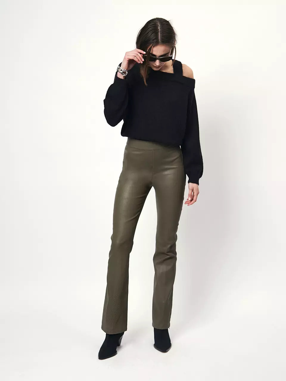 Yonka Sweater Black Dante6