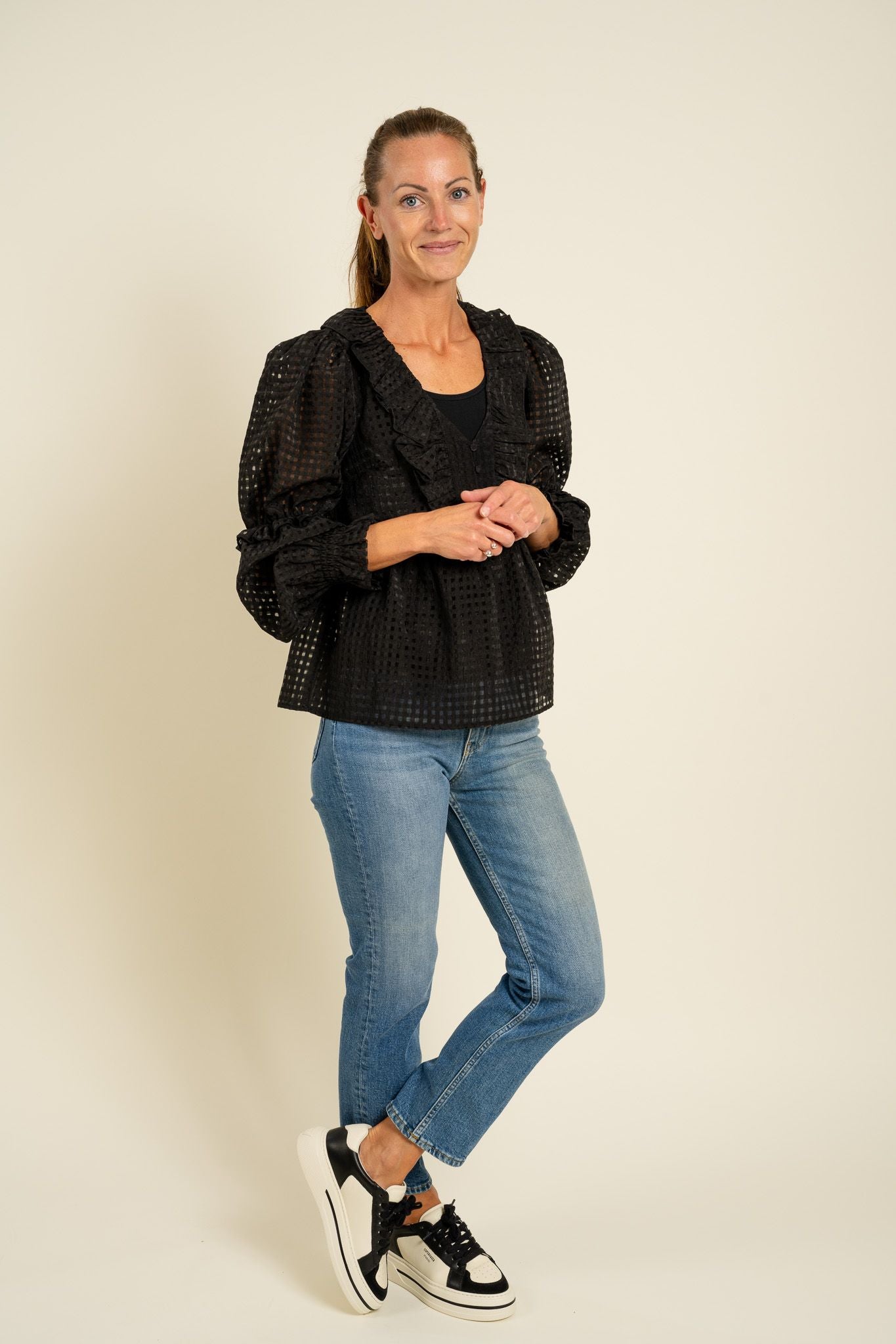 Lyoncras Blouse Black Cras
