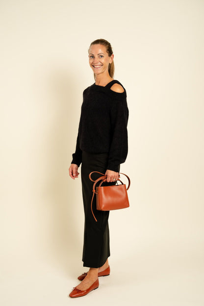 Yonka Sweater Black Dante6