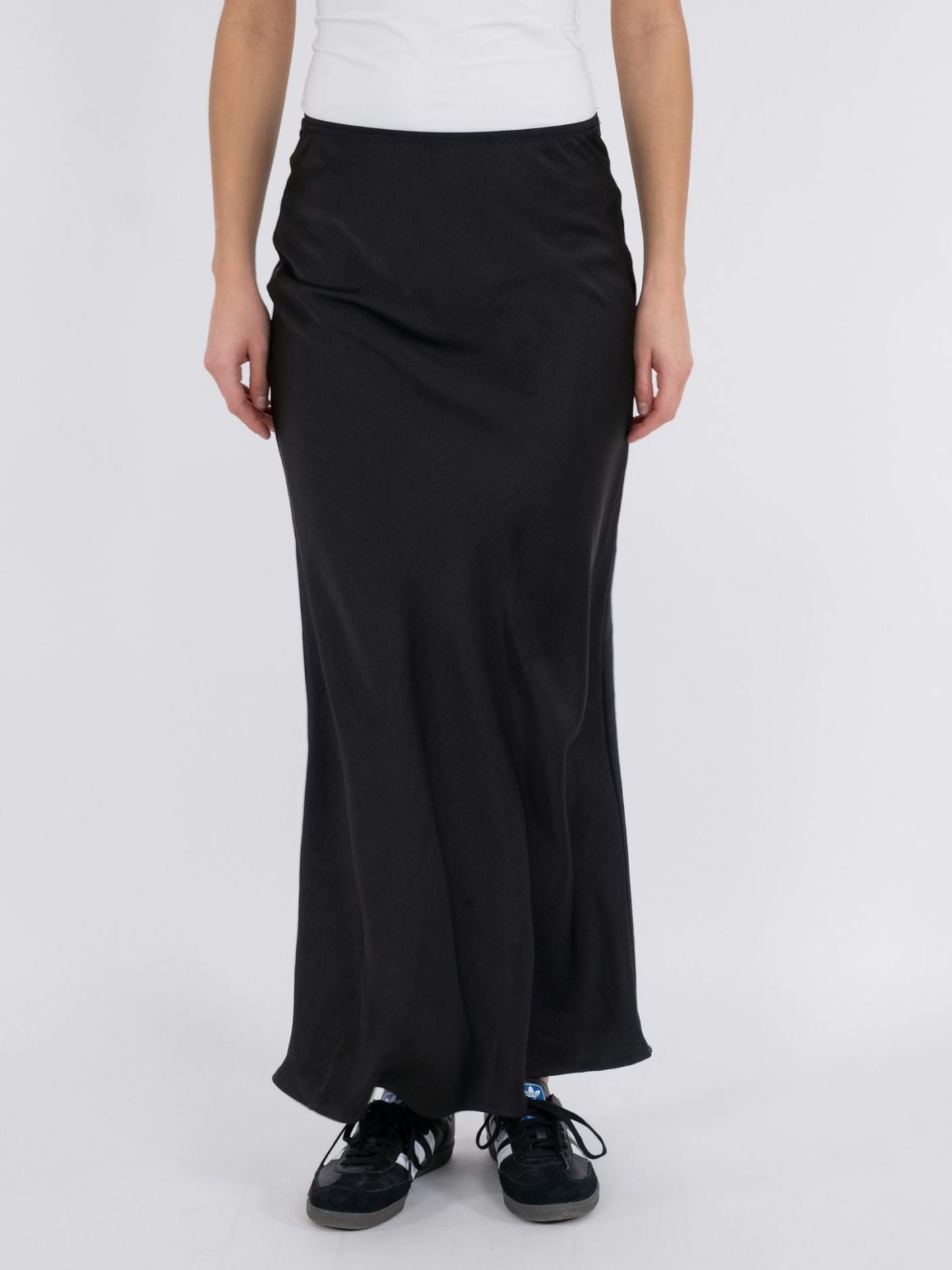 Vicky Heavy Sateen Skirt Black Neo Noir