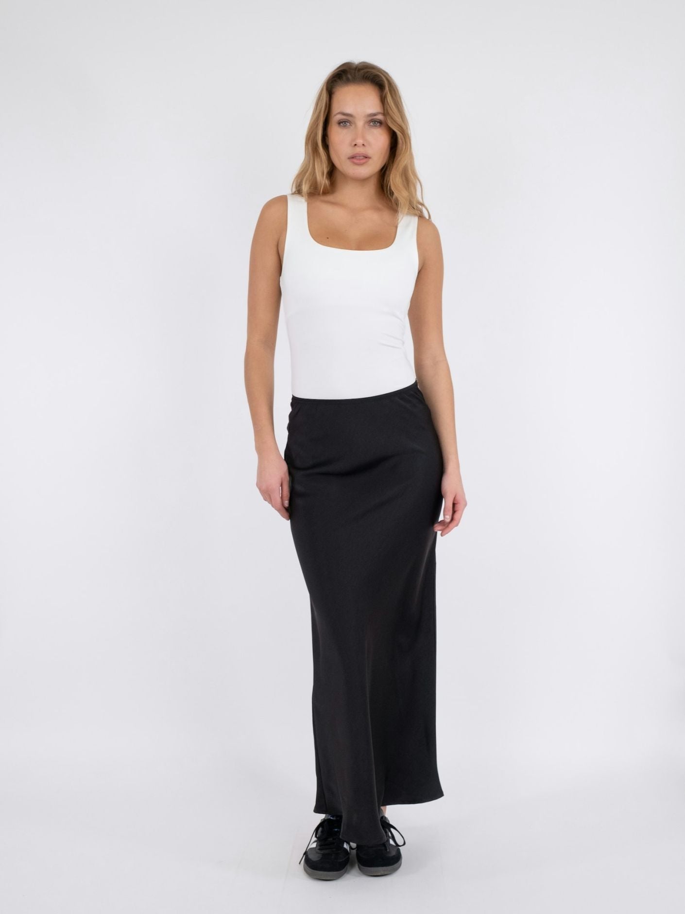 Vicky Heavy Sateen Skirt Black Neo Noir