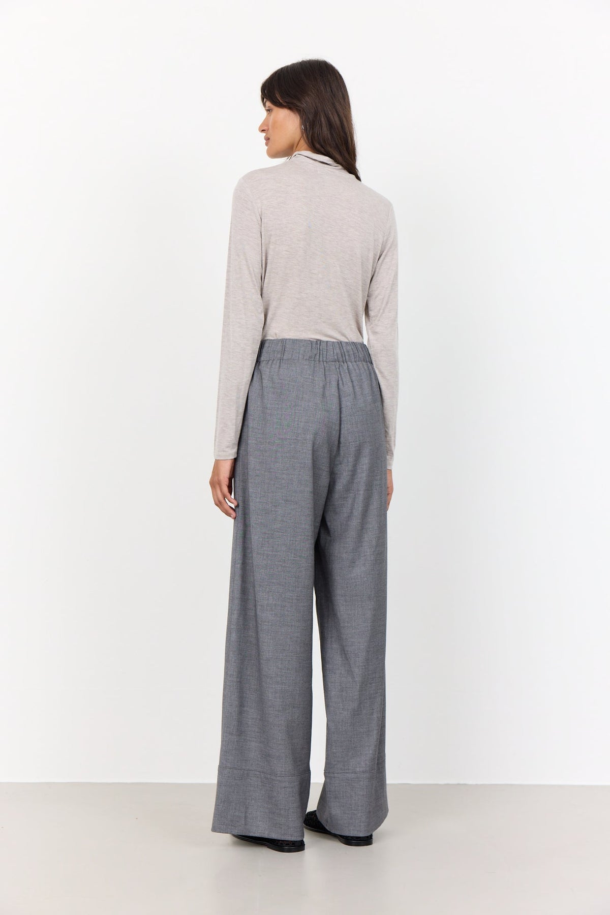 LR-Jaima 1 Pants Grey Levete Room