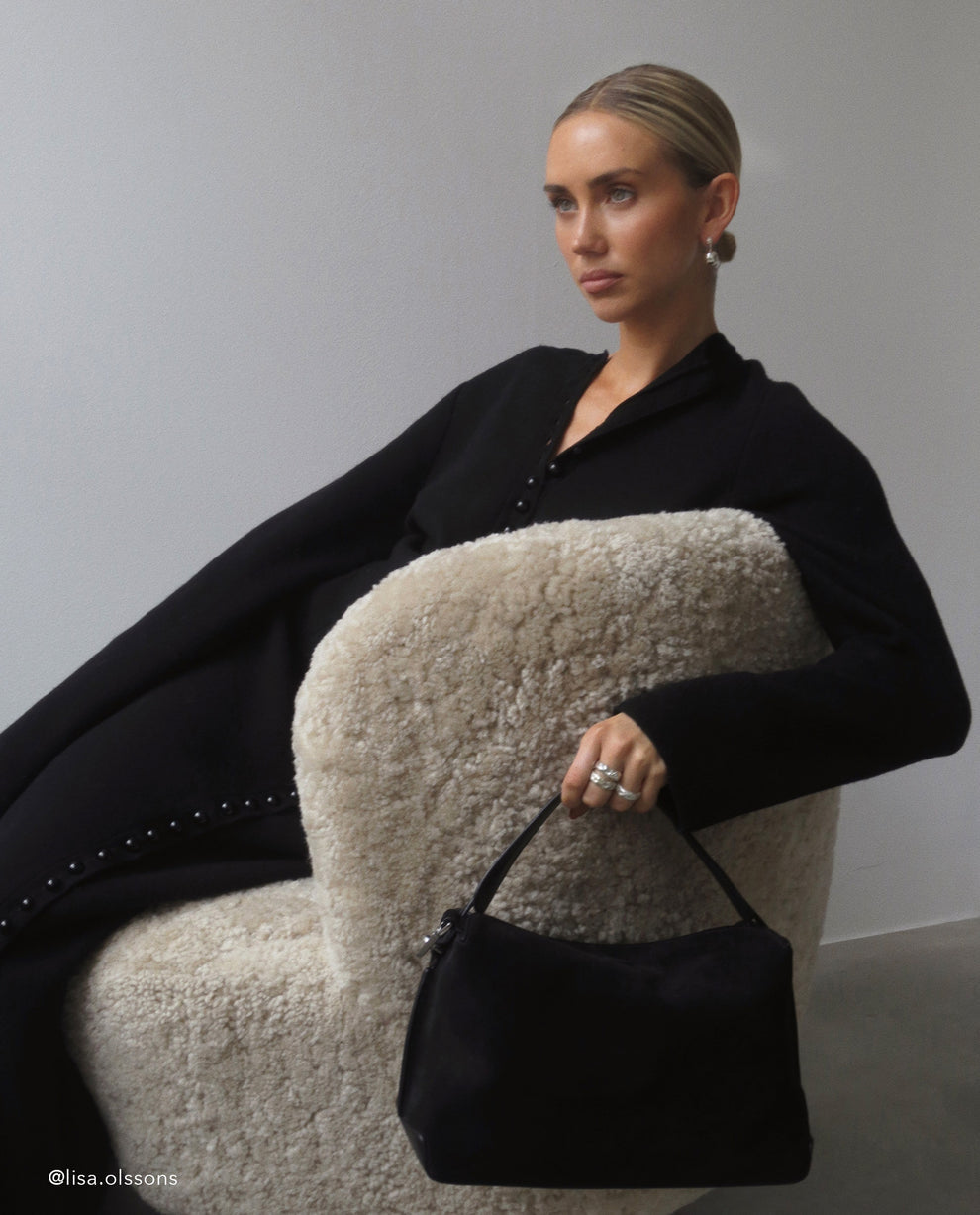 Helia Handbag Suede Black Flattered