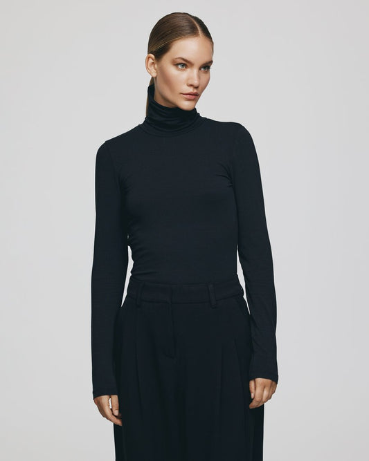 Betrina R LS Top Black MSCH