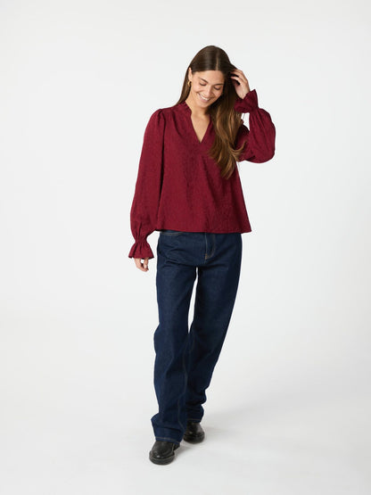 Amara Jacquard Dot Blouse Wine Neo Noir