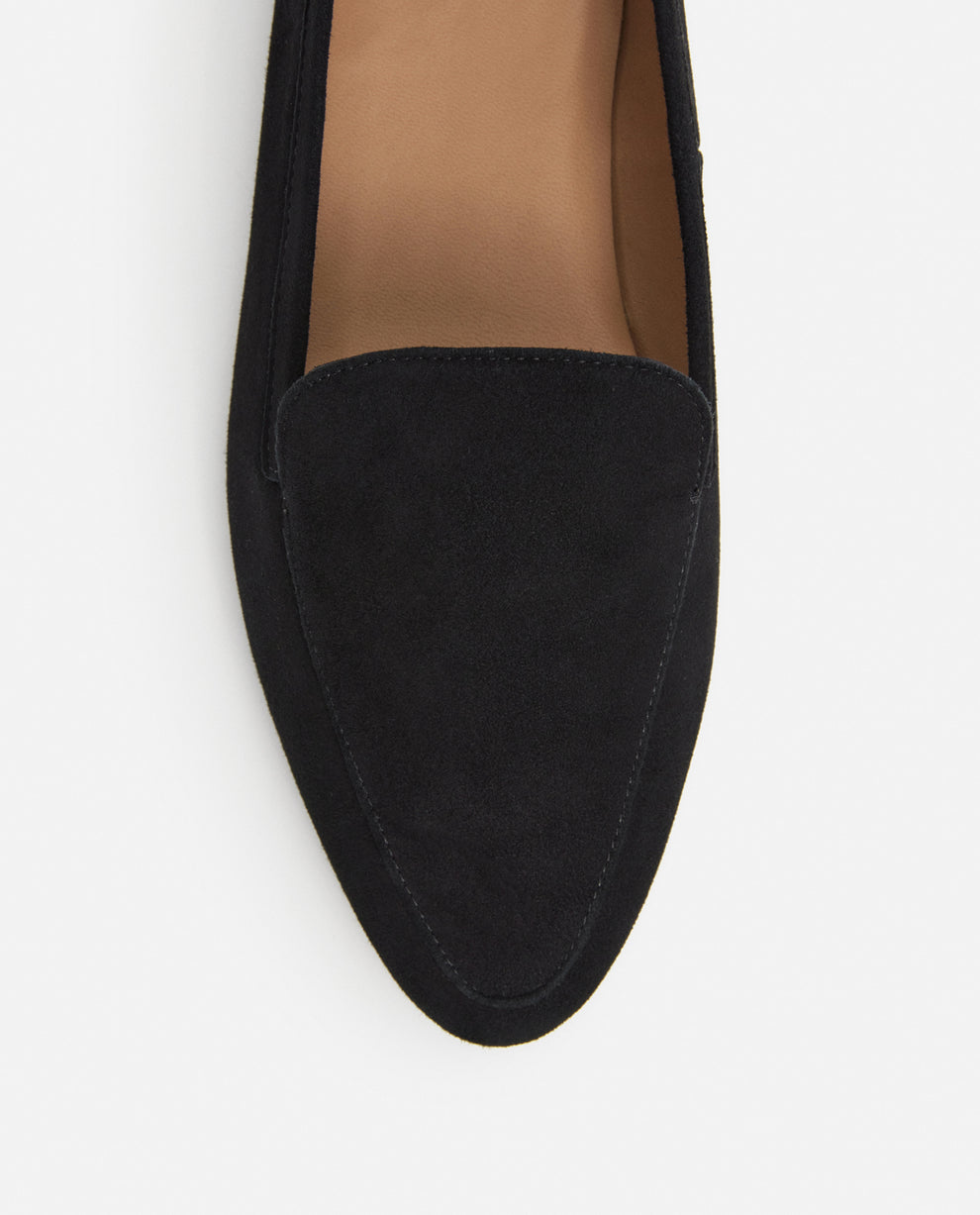 Cajsa Suede Black Loafer Flattered