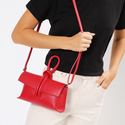 Barletta Clutch Red Latalia