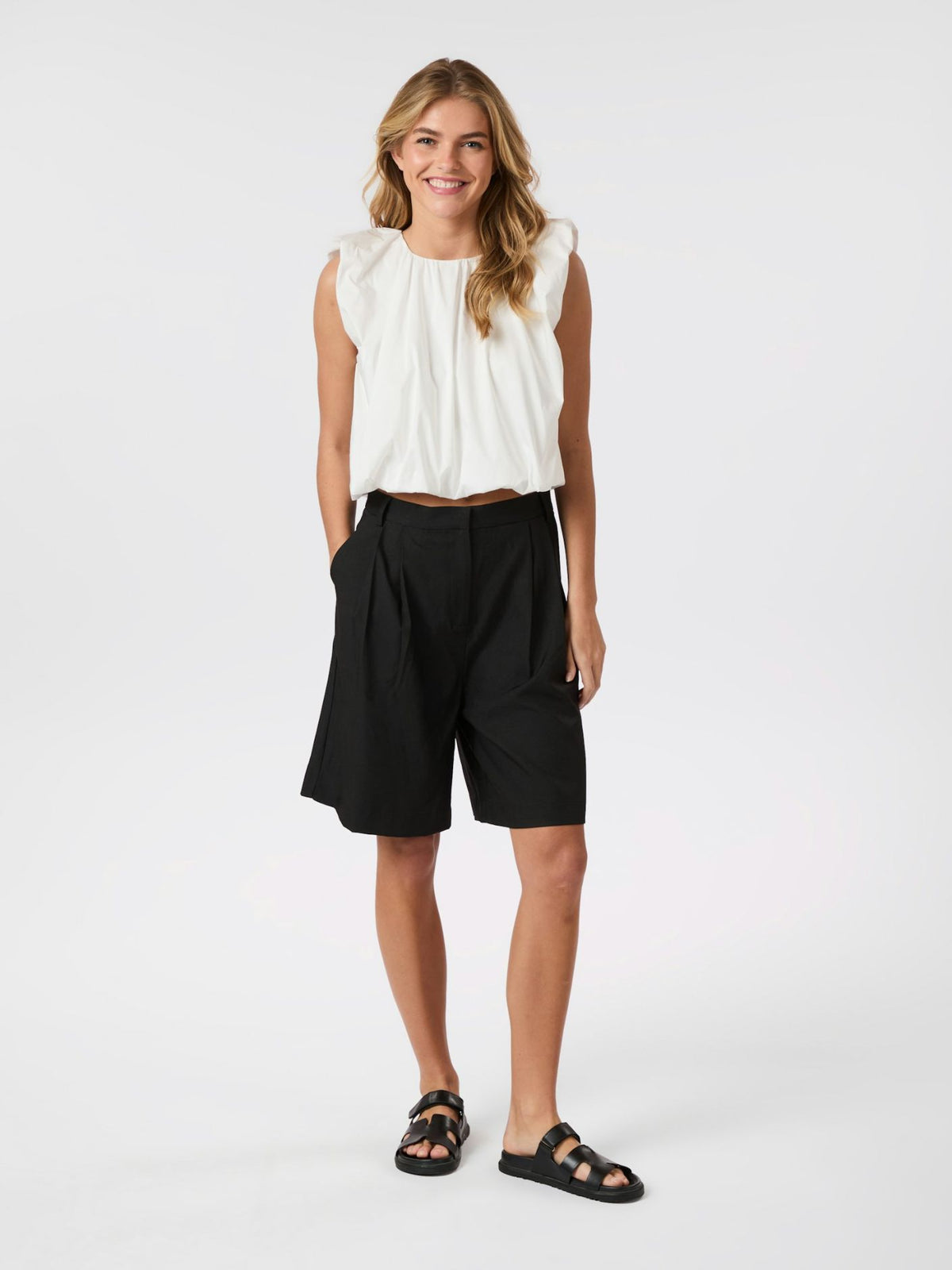 Ivania Poplin Top White Neo Noir