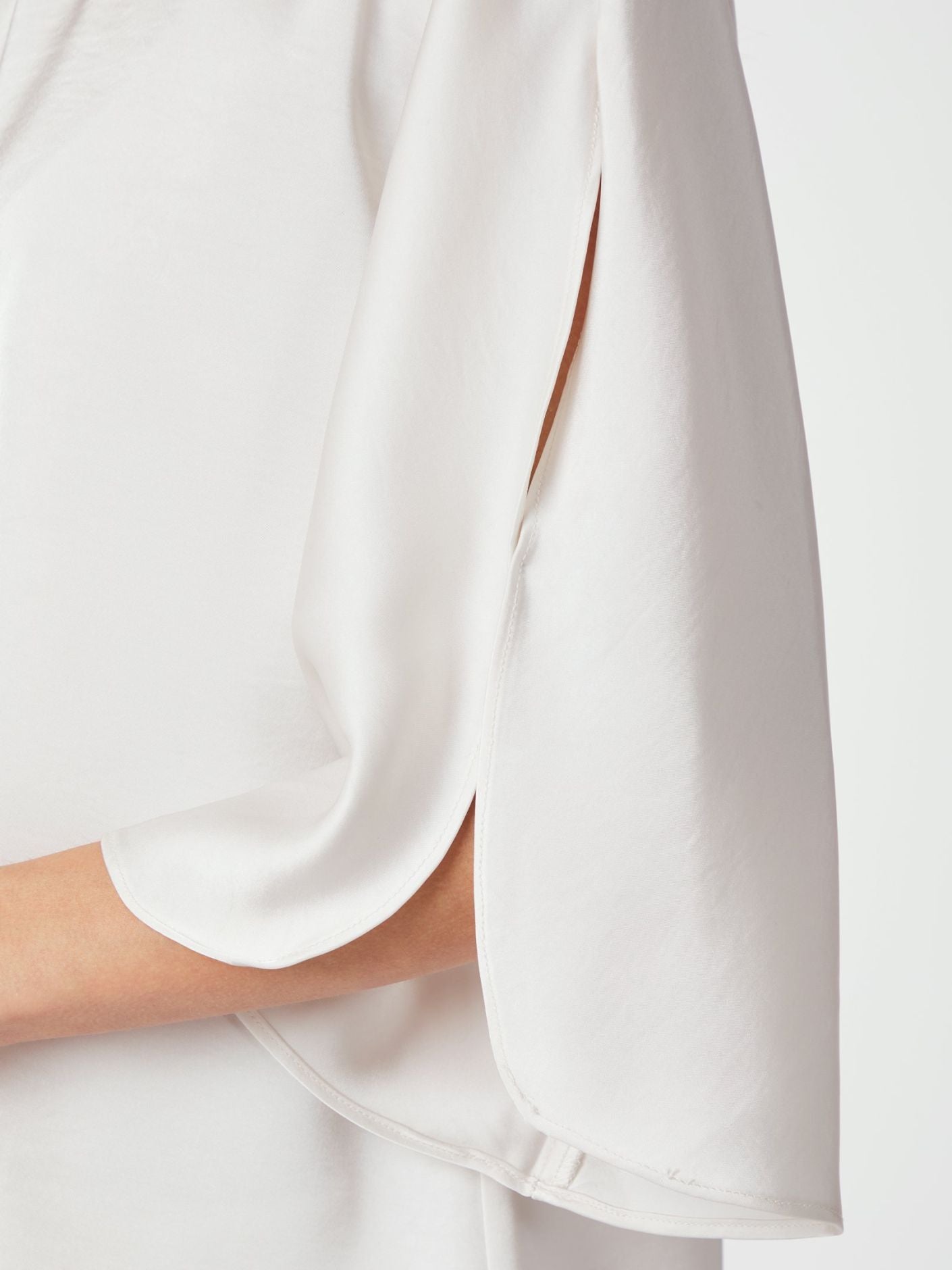 Liora Heavy Sateen Blouse Pearl Neo Noir