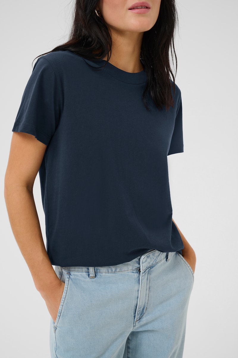 HanneMW Tee Dark Sapphire Blue My Essential Wardrobe