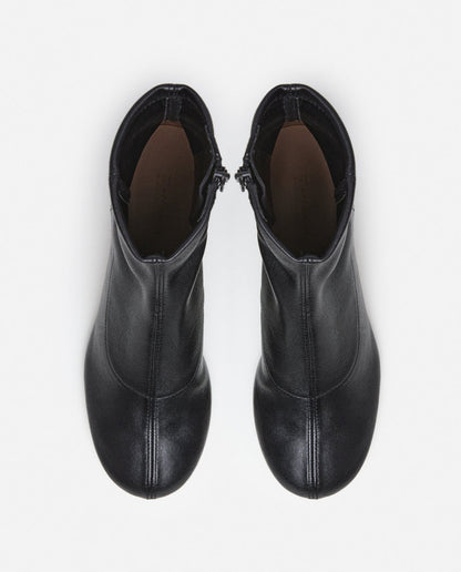 Ember Leather Black Flattered