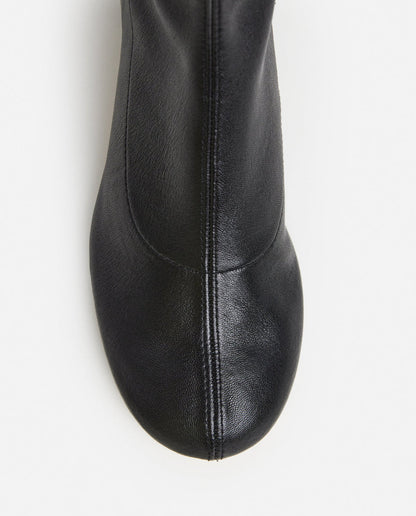 Ember Leather Black Flattered