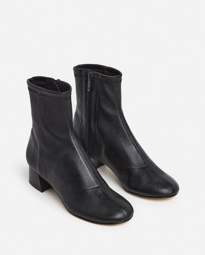 Ember Leather Black Flattered