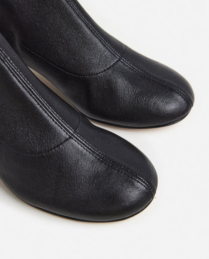 Ember Leather Black Flattered