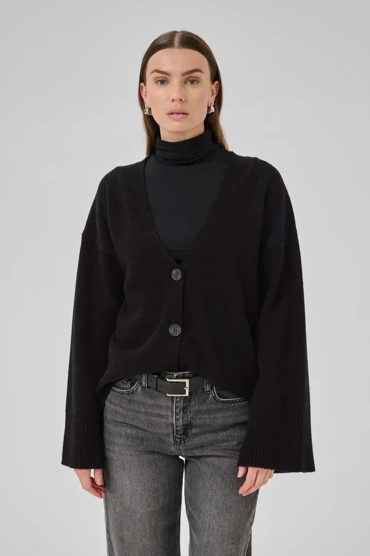 HuxiMW Knit Cardigan Black My Essential Wardrobe