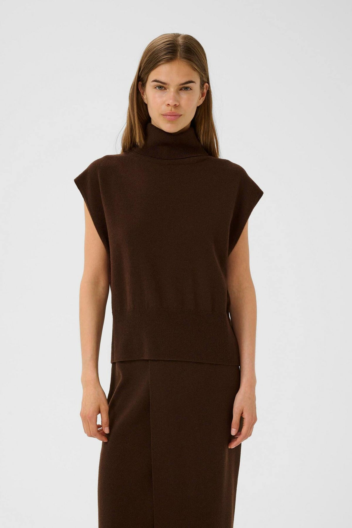 Manzi Waistcoat Deep Burnt Brown Gestuz