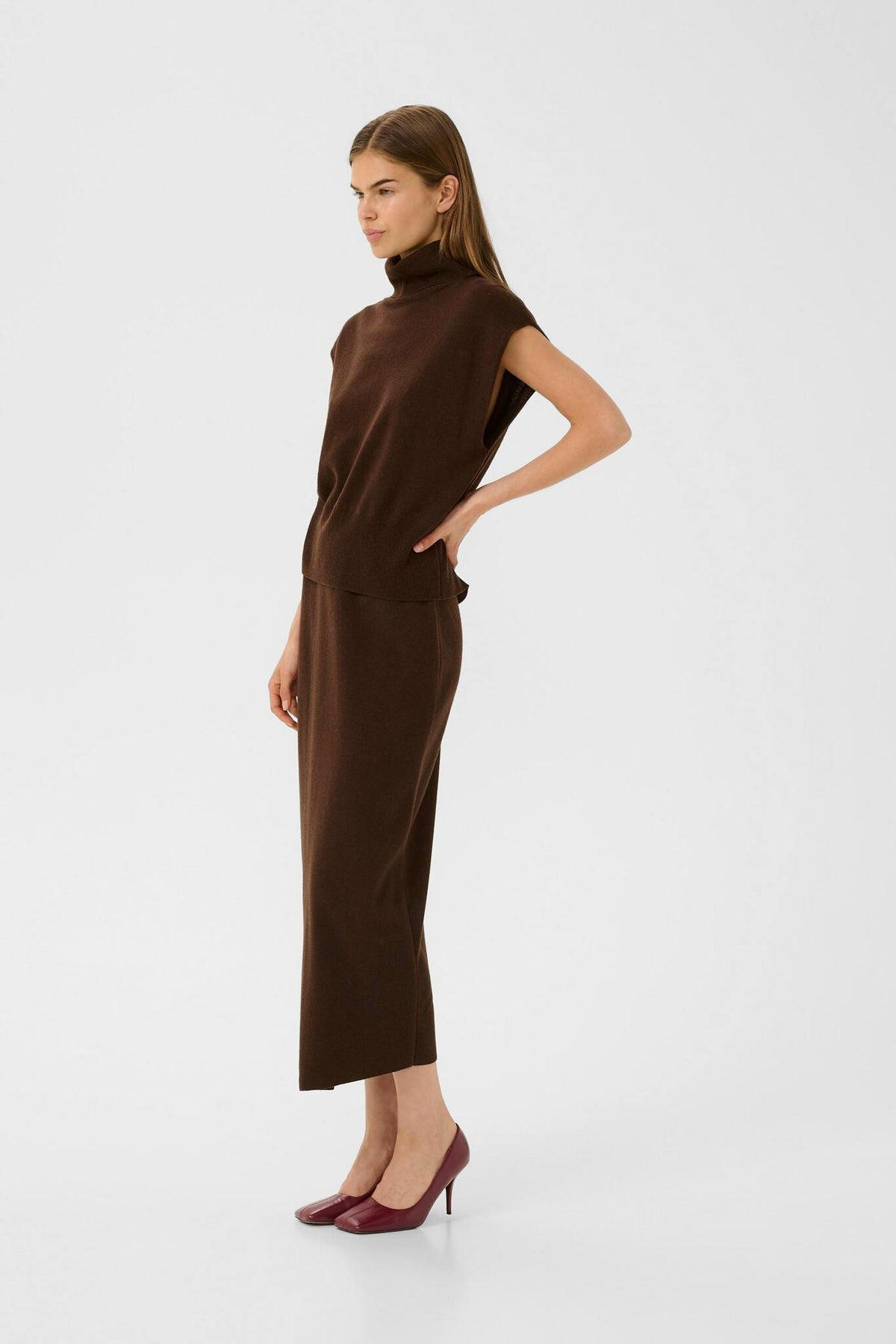 Manzi Waistcoat Deep Burnt Brown Gestuz