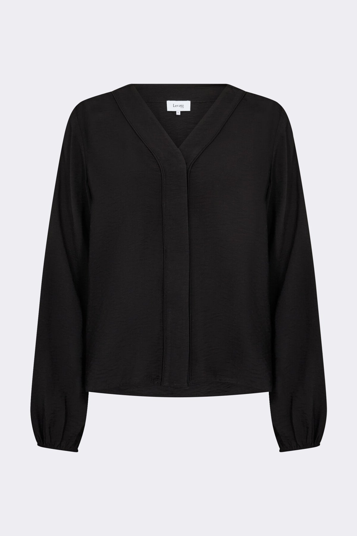 LR-Nikki 1 Black Levete Room