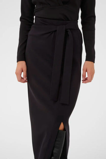 TriIW Vincent Knot Skirt Black InWear