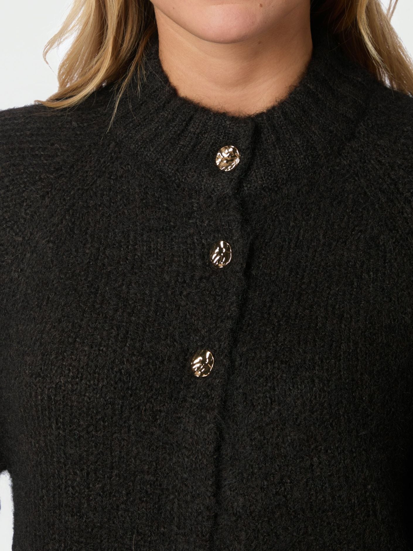 Benuta Fluffy Knit Cardigan Dark Brown Neo Noir