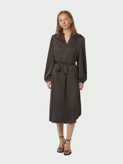 Rolana Heavy Sateen Dress Dark Brown Neo Noir