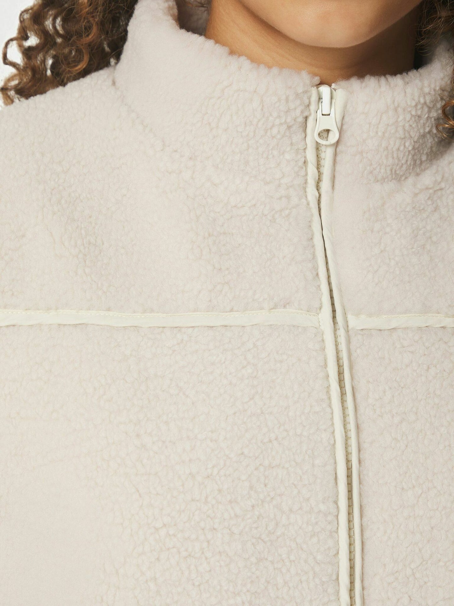 Scout Teddy Waistcoat Ivory Neo Noir