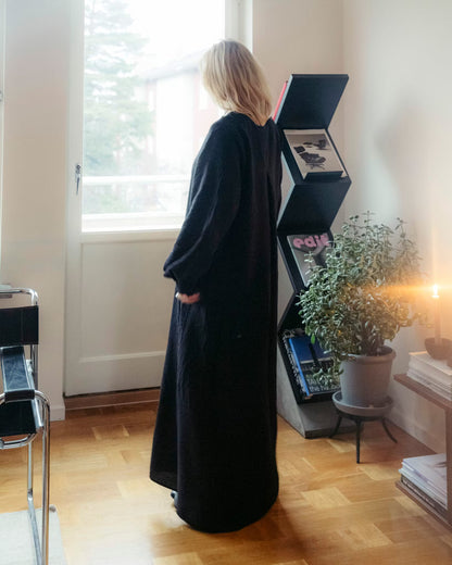 Horizon Crinkel Dress Black A Part of the Art