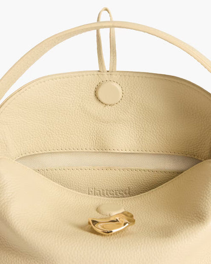 Hanna Mini Bag Grained Leather Creme Flattered