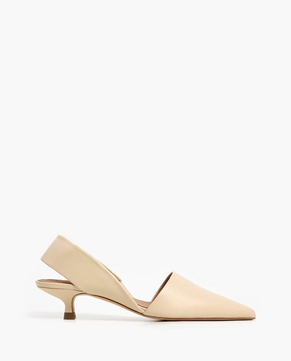 Ninni Leather Creme Flattered
