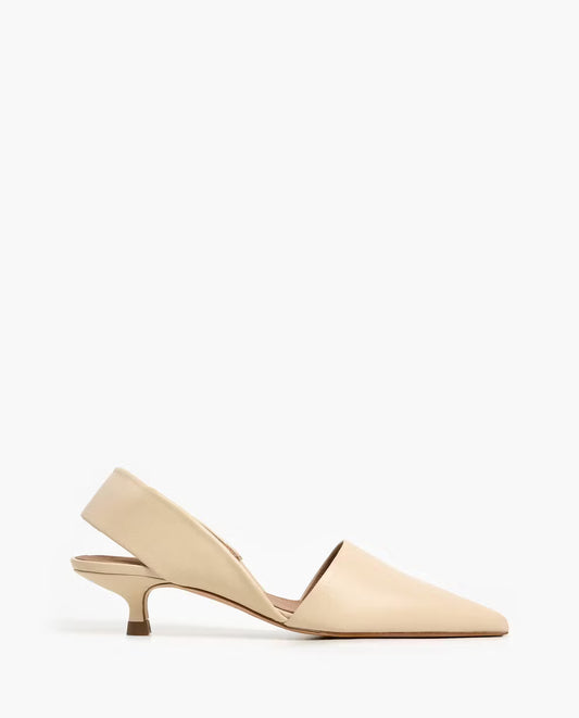 Ninni Leather Creme Flattered