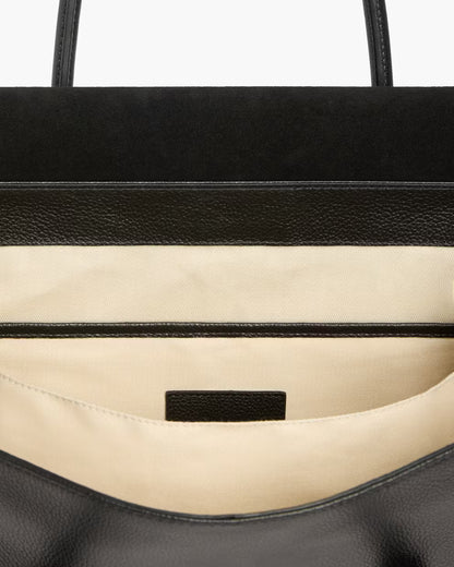 Lydia Tote Bag Grained Leather Black Flattered