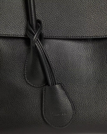 Lydia Tote Bag Grained Leather Black Flattered