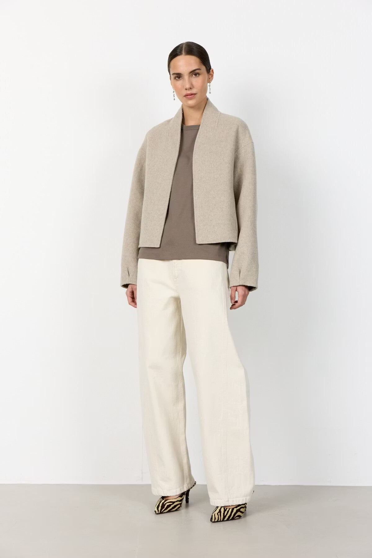 LR-Owa 39 Jacket Light Sand Levete Room