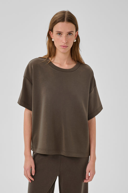 HelleMW EMB Boxy Tee Major Brown My Essential Wardrobe