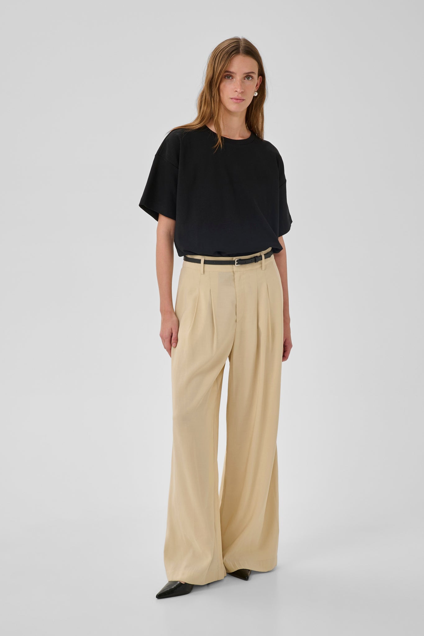 MWApir Boxy Tee Black My Essential Wardrobe