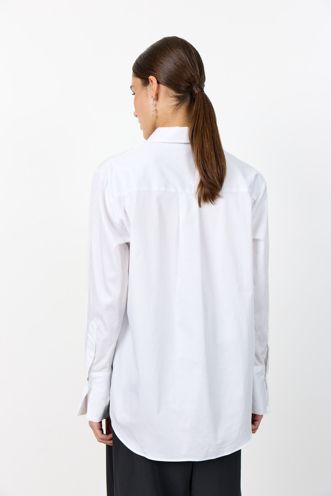 LR-Isla Solid 7 White Levete Room