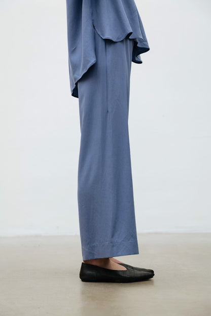 Airy Pants Pale Indigo A Part of the Art