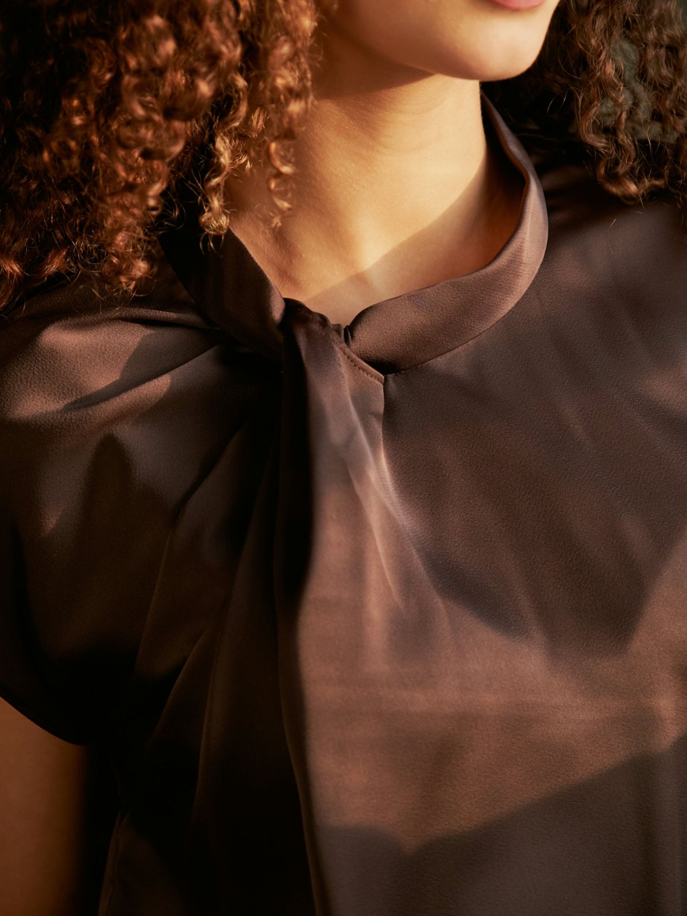 Fleur Drapy Satin Blouse Dark Brown Neo Noir