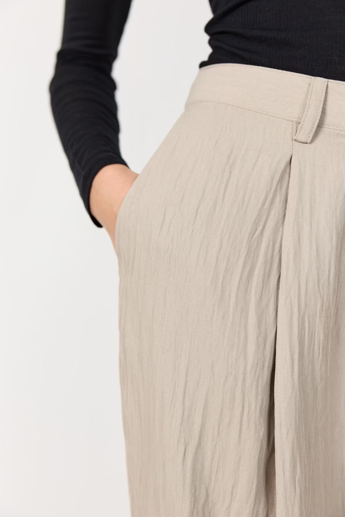 LR-Polka 2 Pants Sand Levete Room