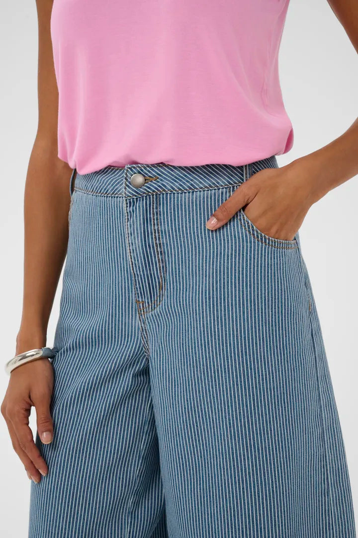 Ayna City Shorts Blue/White Stripe Culture