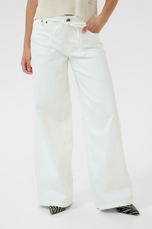 Tali Ami Jeans Spring Gardenia Culture