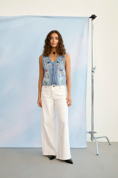 Tali Ami Jeans Spring Gardenia Culture