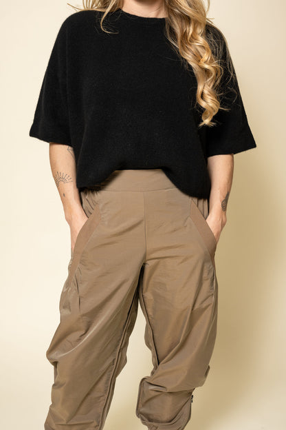 MollieGO Pants Dark Camel Gossia